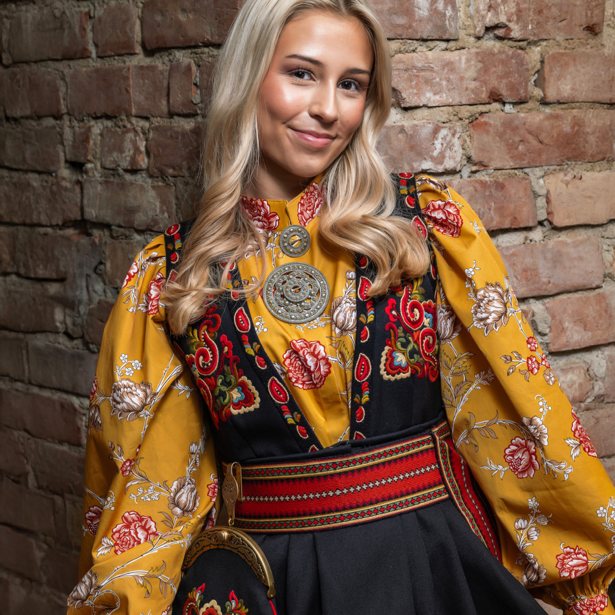 Bomullsskjorte oker med roser liberty fasong - Bilde 1